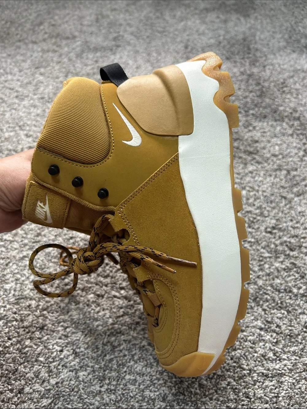 Nike women’s high